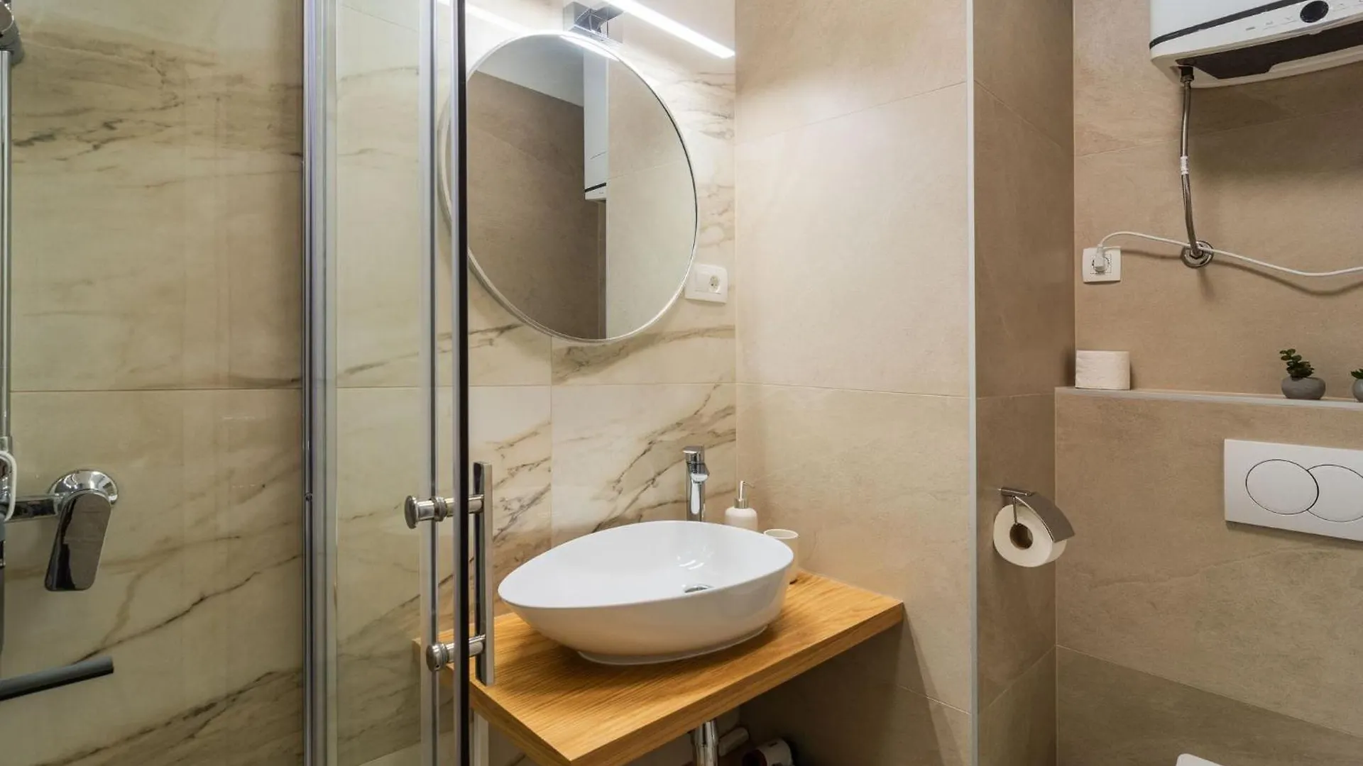Apartmani Marino تروغير شقة